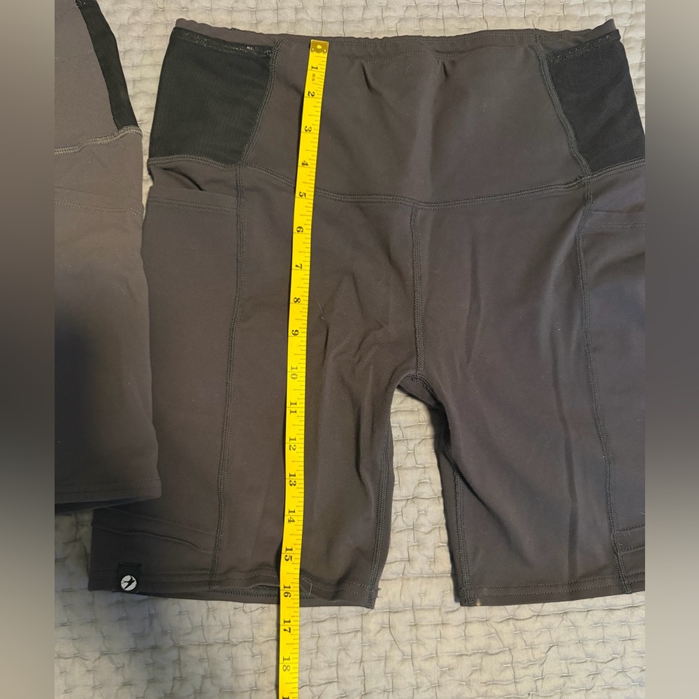 Oiselle Women's Black Athletic Shorts sz 8